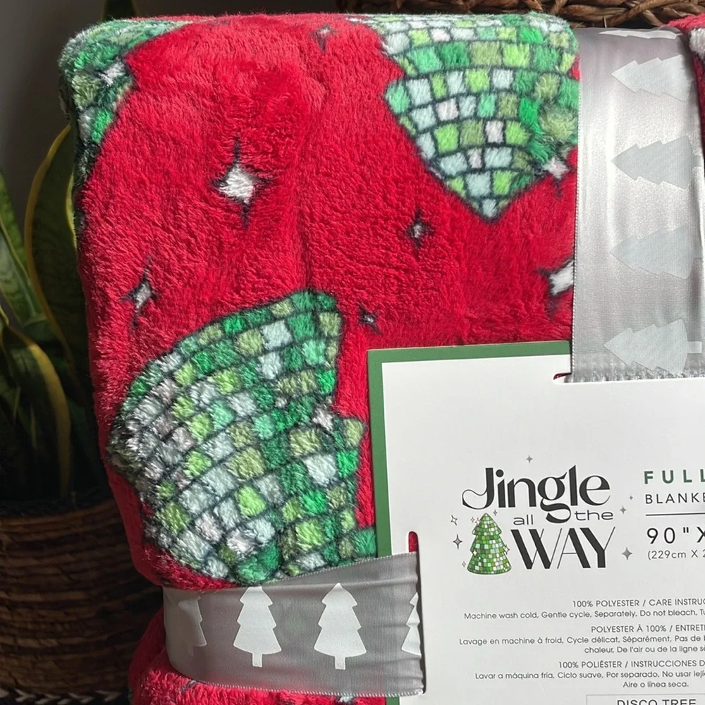 🌲🪩Disco Tree Soft& Plush Holiday Blanket 🌲🪩 NWT!